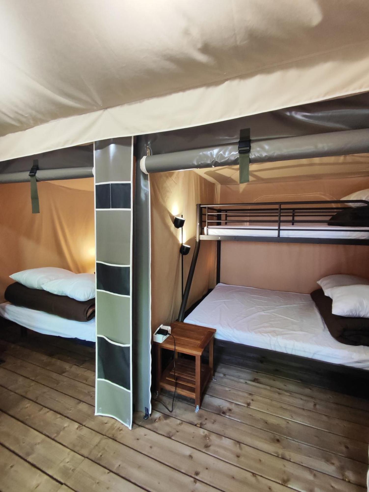 Camping Porte Des Alpilles By M.A Destination Glamping Saint-Etienne-du-Gres Exterior photo